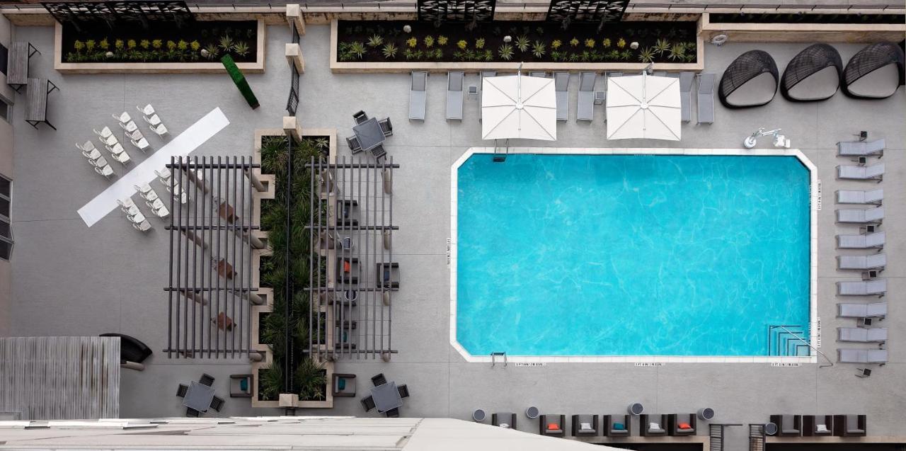 Holiday Inn Express Hotel & Suites Austin Downtown - University By Ihg Dış mekan fotoğraf
