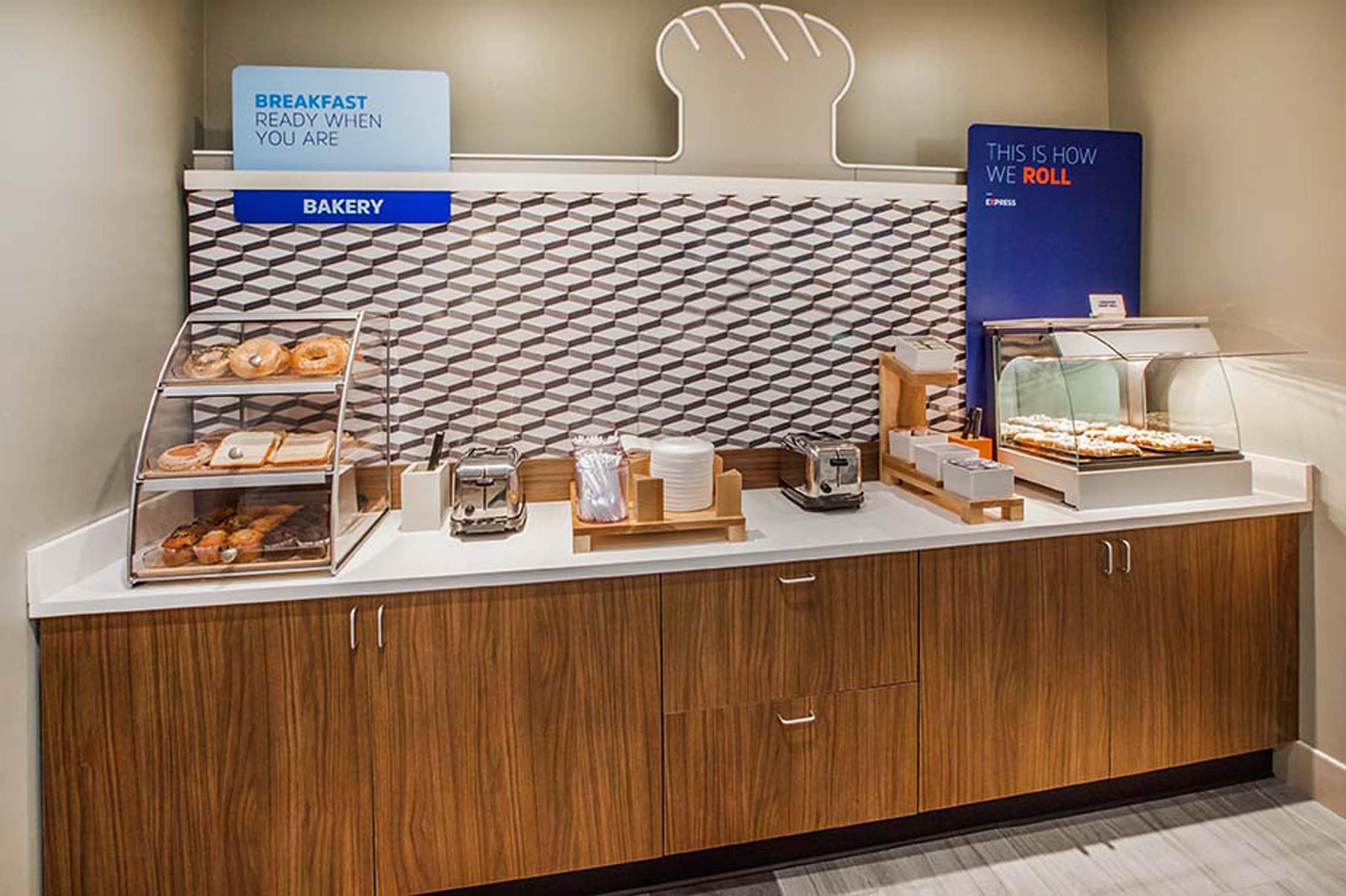 Holiday Inn Express Hotel & Suites Austin Downtown - University By Ihg Dış mekan fotoğraf
